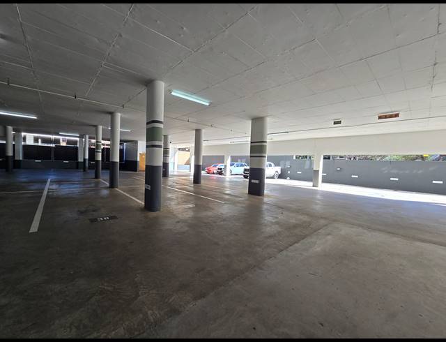 1,632M² OFFICE TO LET IN SANDTON CENTRAL